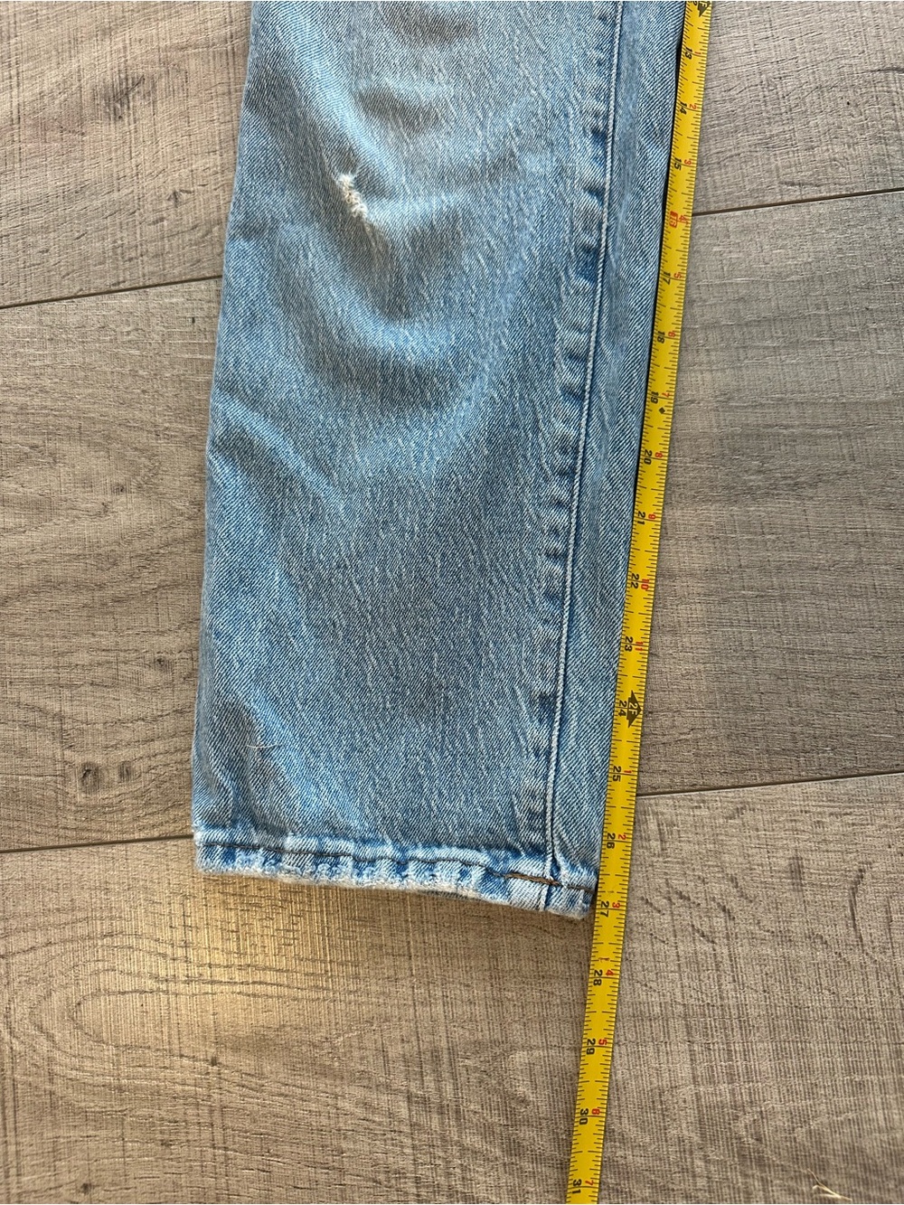 Classic High-Rise Light Blue Women's Jeans - Picture 5 of 7